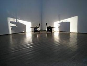 Rosa Barba, Western Round Table, 2007 Courtesy of the artist, Carlier Gebauer, Berlin, und Gi� Marconi, Mailand � 2012 ProLitteris, Z�rich
