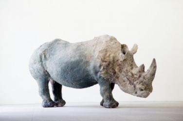 Copyright: Johannes Brus. Nashorn, 2007, Gips, 143 x 106 x 293 cm. Foto: Mick Vincenz, Essen. � VG Bild-Kunst (Bonn 2012)
